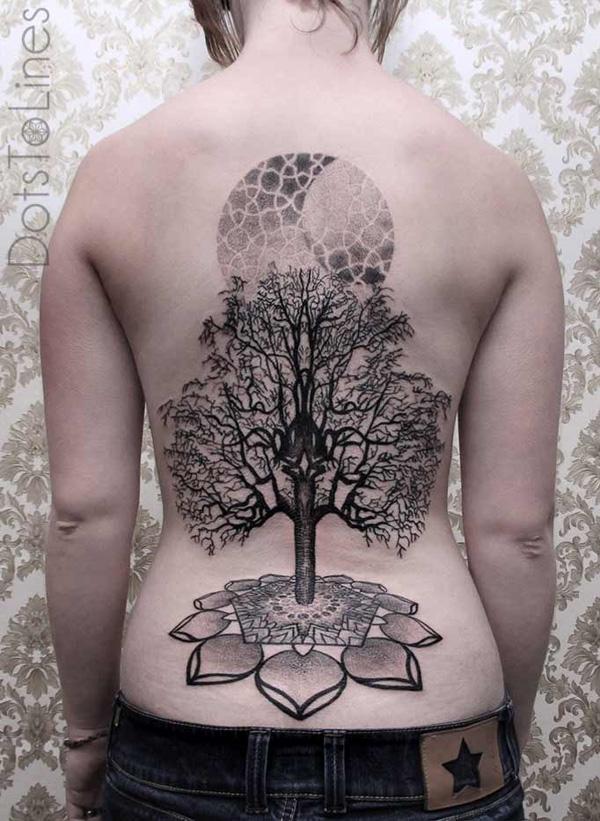 ήλιος και δέντρο της ζωής πίσω τατουάζ