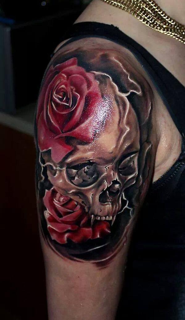 μανίκι τατουάζ με κρανίο και δύο κόκκινα τριαντάφυλλα για άνδρες