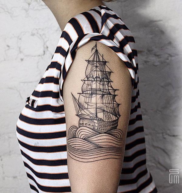 Σκάφος τατουάζ-60
