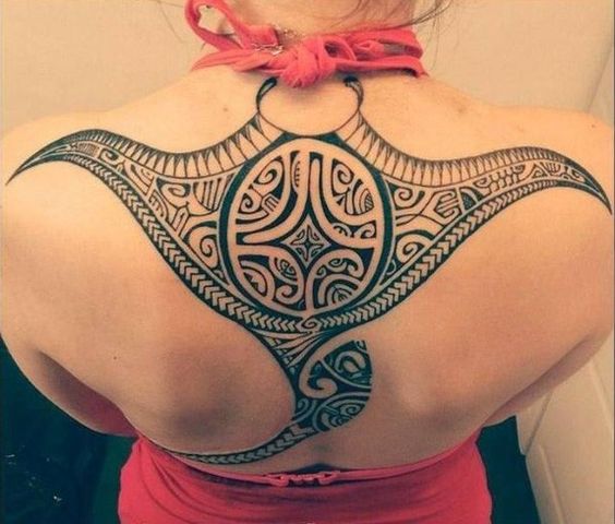 100 polynesiske tatoveringsbilleder, der er smukke