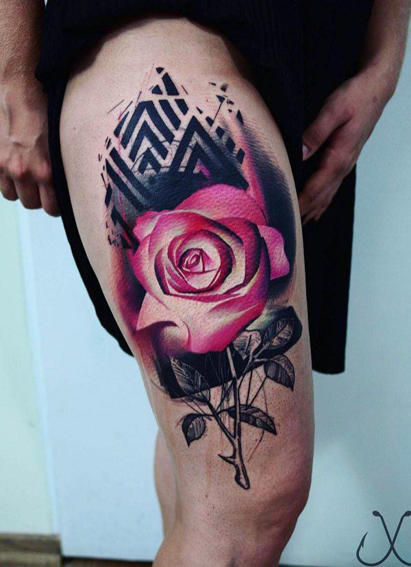 Roskakori Polka ruusu tatuointi reiteen