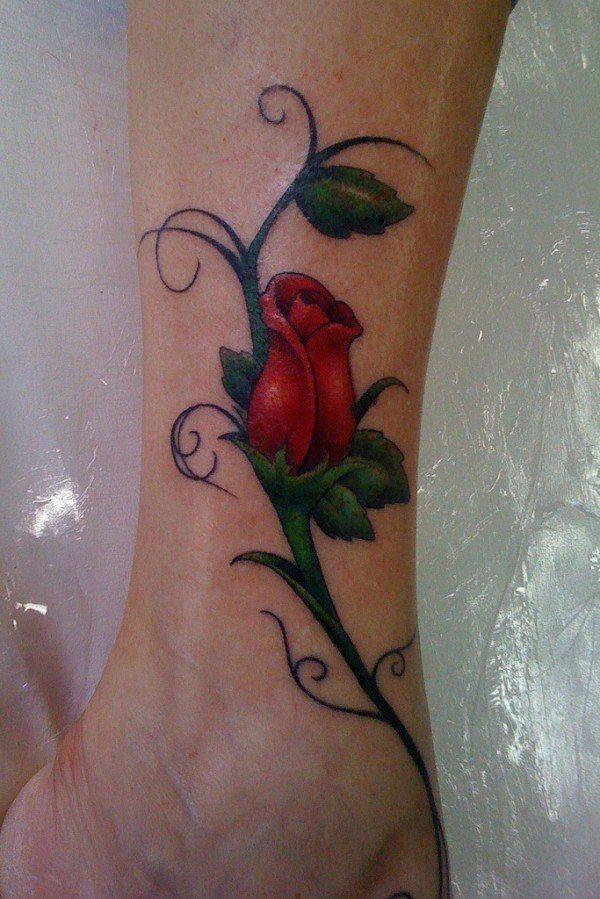 Ruusunuppi kukkimaan tatuointi