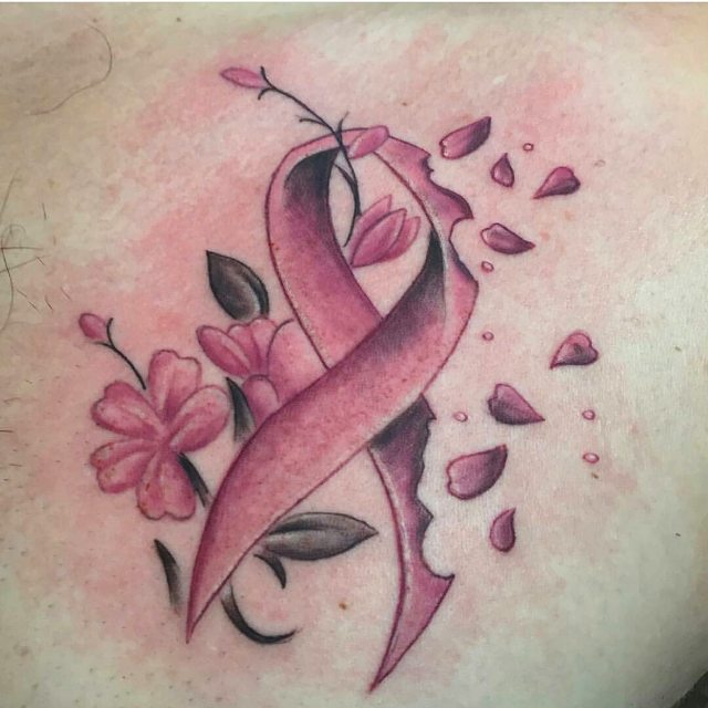 21 Εμπνευσμένα και όμορφα τατουάζ για τον καρκίνο του μαστού