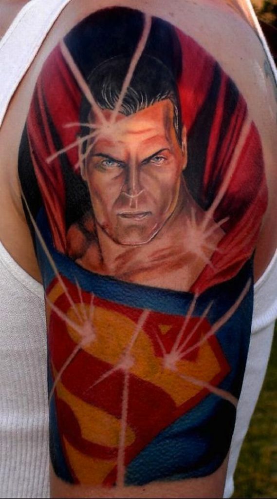25 Superman -tatovering til helten i dig