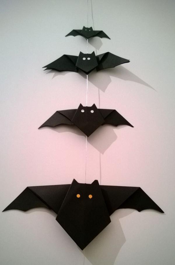 DIY bat origami halloween