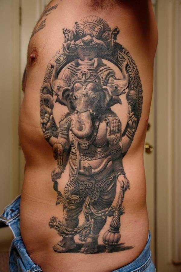 25 Πανέμορφο ινδικό θεό της ευημερίας στο πλάι τατουάζ