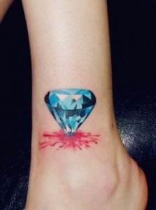 30 εκπληκτικά σχέδια τατουάζ με διαμάντια