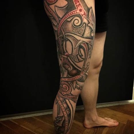 viking leg tatovering