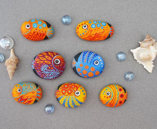 Πέτρες ζωγραφισμένες με ψάρια