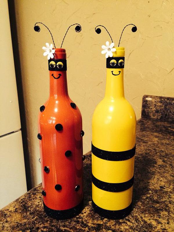 22 Bee and lady bug kierrätti viinipulloja