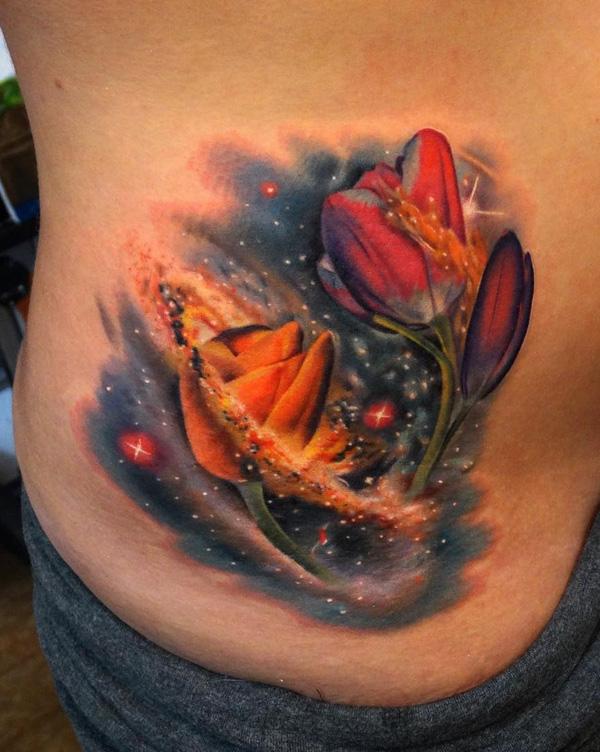 Galaxy med tatovering af blomster