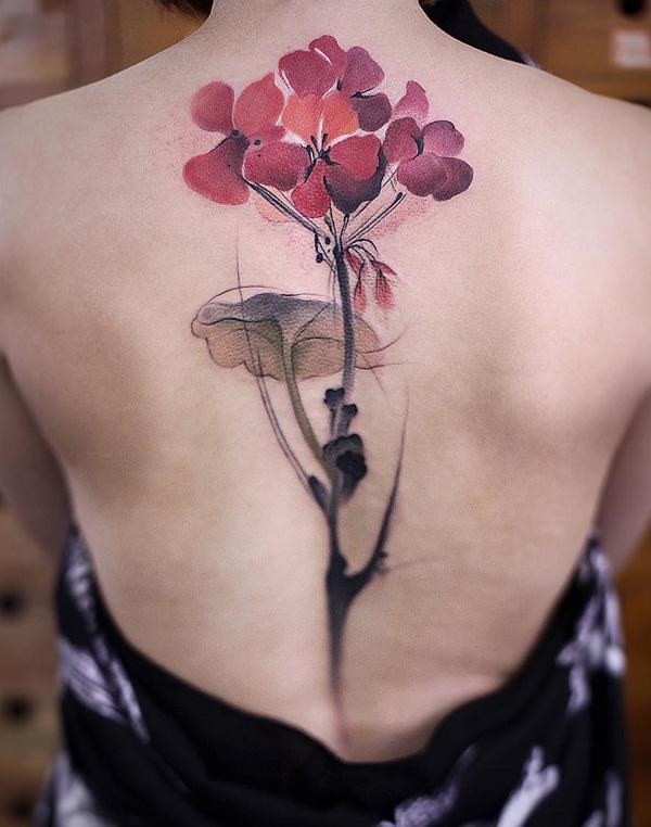 kukka-selkäranka-tatuointi-40