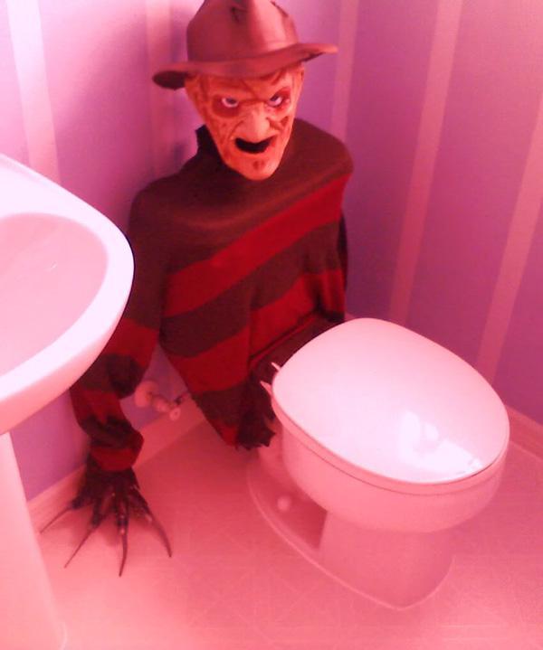 halloween -koristeet kylpyhuoneessa