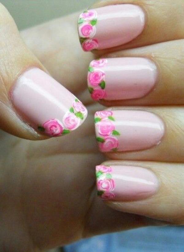Lyserøde roser på sømspidser, smukke negle!