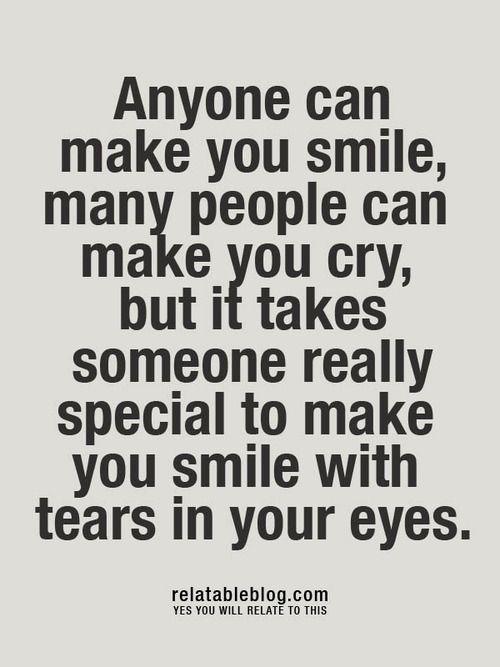 Alle kan få dig til at smile mange mennesker kan få dig til at græde