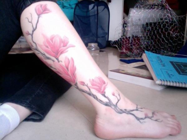 magnolia blomst tatovering