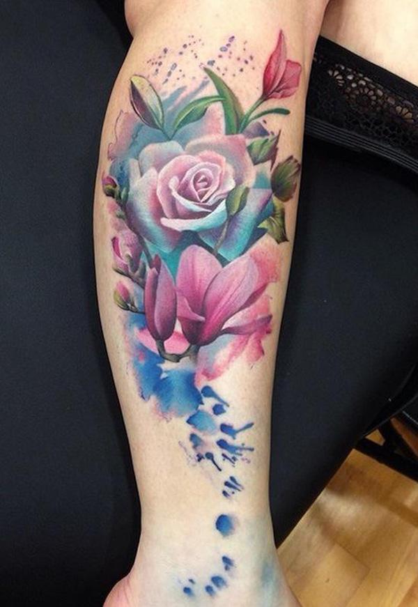 Akvarelli magnolia ja ruusu tatuointi