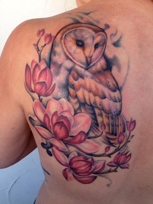 magnolia og ugle tatovering