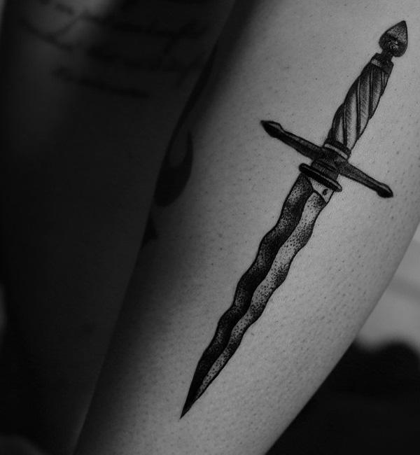 sværd tatovering-40