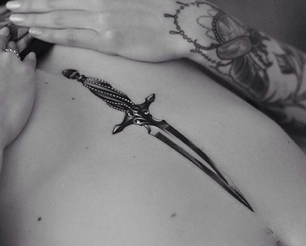 sværd tatovering-5