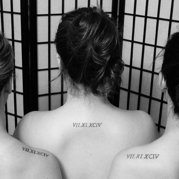 hyldest til søstre tatovering