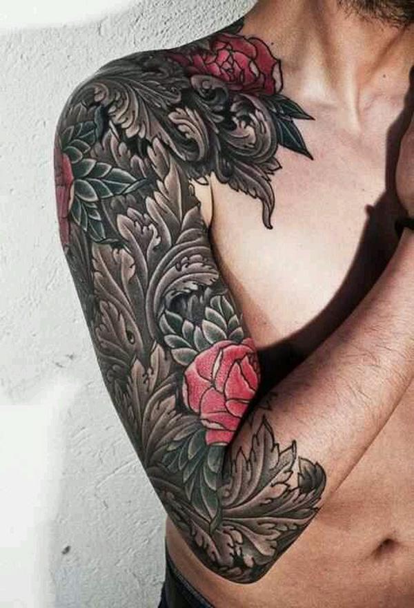 Monimutkainen puolihihan tatuointi miehille
