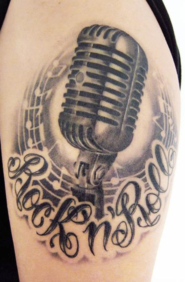 57 Musik mikrofon tatovering