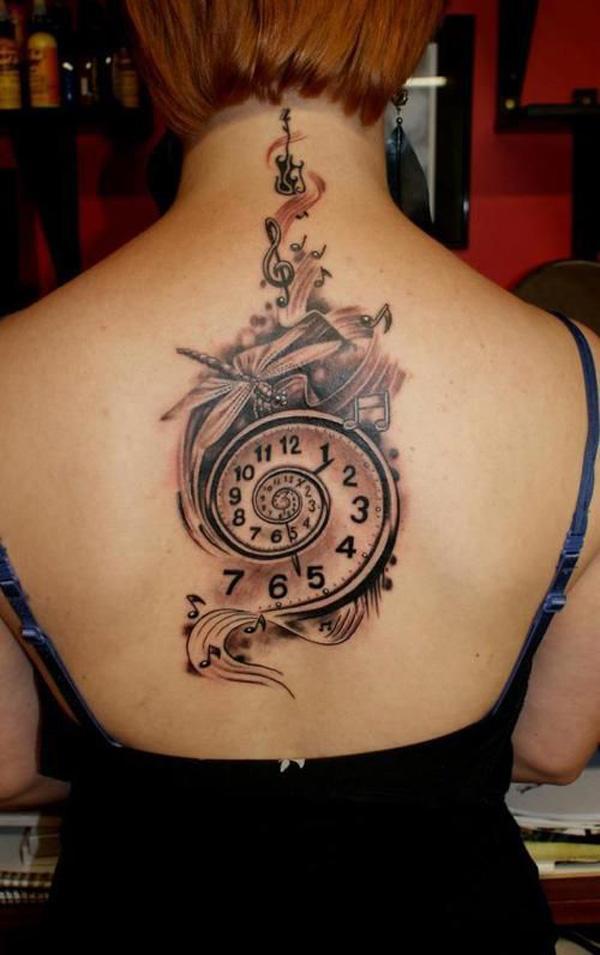 43 Μουσικό τατουάζ στην πλάτη
