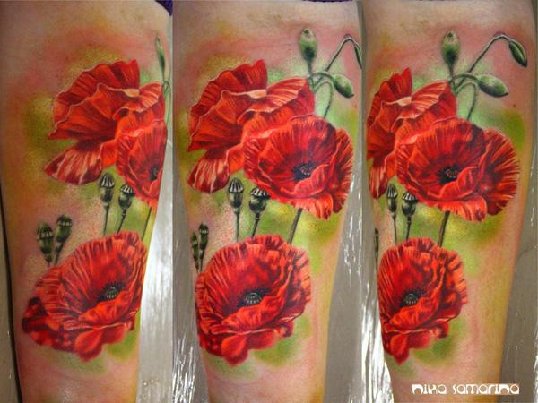Fotorealistinen Poppies-tatuointi