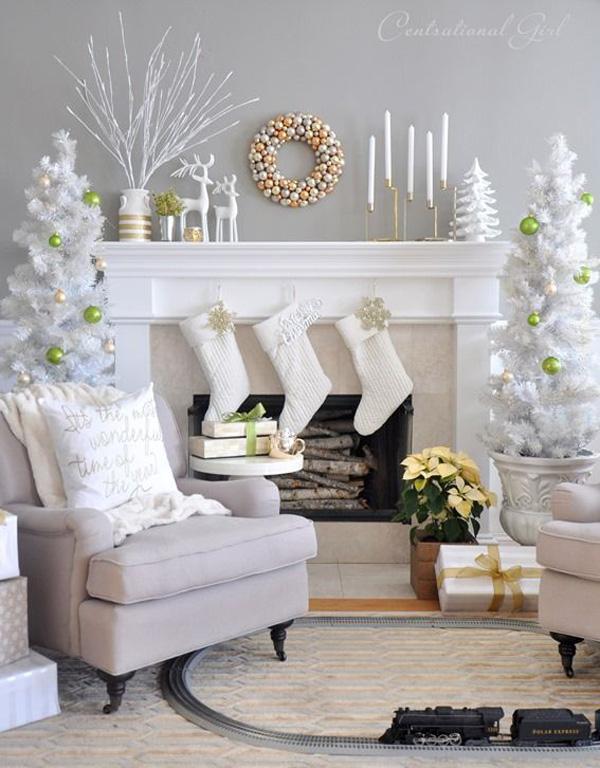 Λευκή χριστουγεννιάτικη διακόσμηση σπιτιού