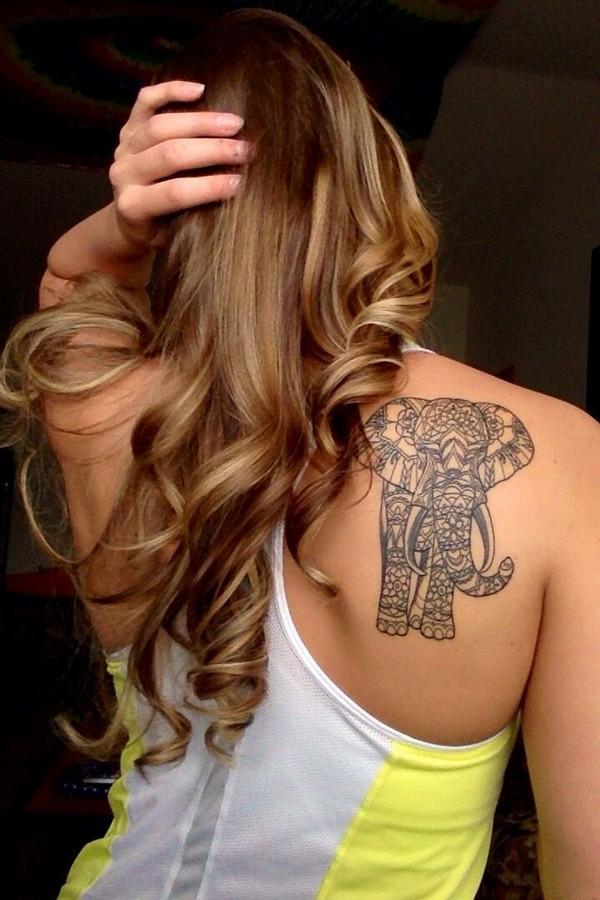 norsun tatuointi naisille