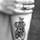 tatovering, tatovør, tatovering med fine linjer, sort-grå tatovering, tatoveringside, tatoveringsinspiration, tatoveringskunst, blæk, inkedmag