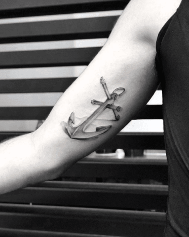 tatovering, tatovør, tatovering med fine linjer, sort-grå tatovering, tatoveringside, tatoveringsinspiration, tatoveringskunst, blæk, inkedmag