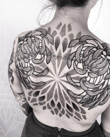 kukka -tatuointi 19