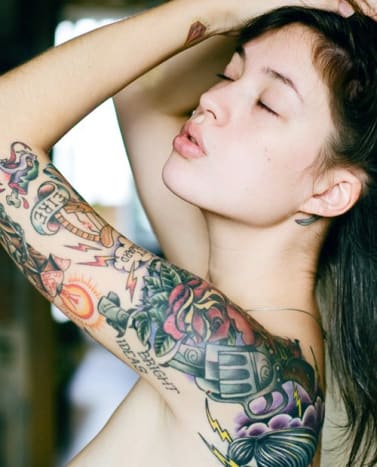 inked mag, tatoveringsinspiration, tatoveringskunst, tatoveringsdesign, tatovør, feminint ærme, ærmetatovering