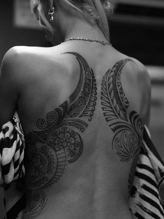 88 Πίσω τατουάζ που θα σας κάνουν να κάνετε ένα πίσω τατουάζ