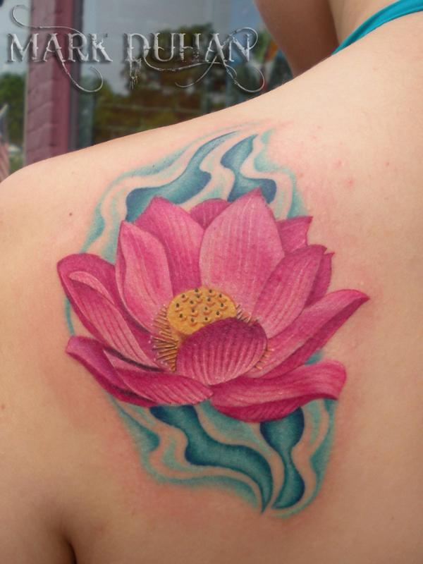 Τατουάζ πλάτης Lotus