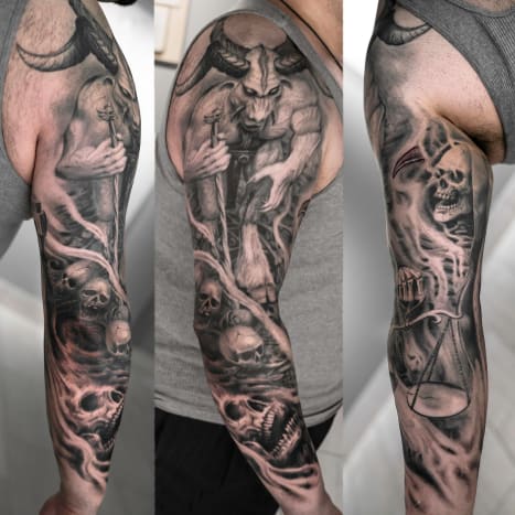 Τατουάζ από τον Darwin Enriquez.