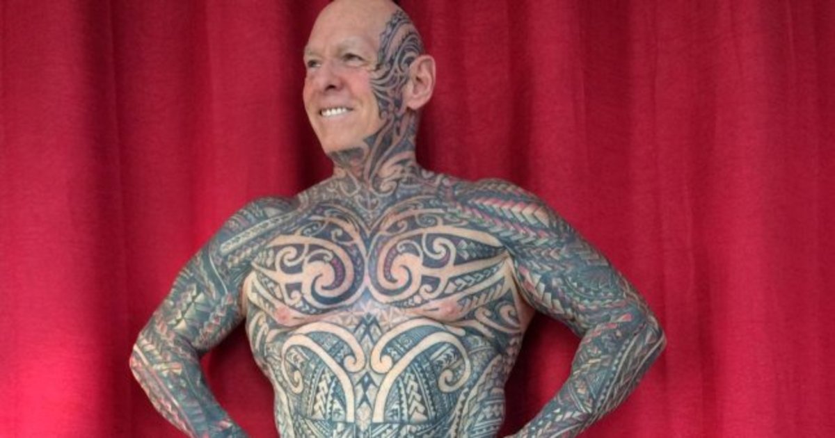 Kehonrakentaja -tatuoinnit koko vartalolle, tatuoidut kehonrakentajat, kehonrakentaja -tatuoinnit, penis, vierintätappi, peniksetatuoinnit, haara -tatuoinnit, Ray Houghton, tatuoinnin muunnos, musteinen mag, kokovartalopuvut, tatuointipuvut