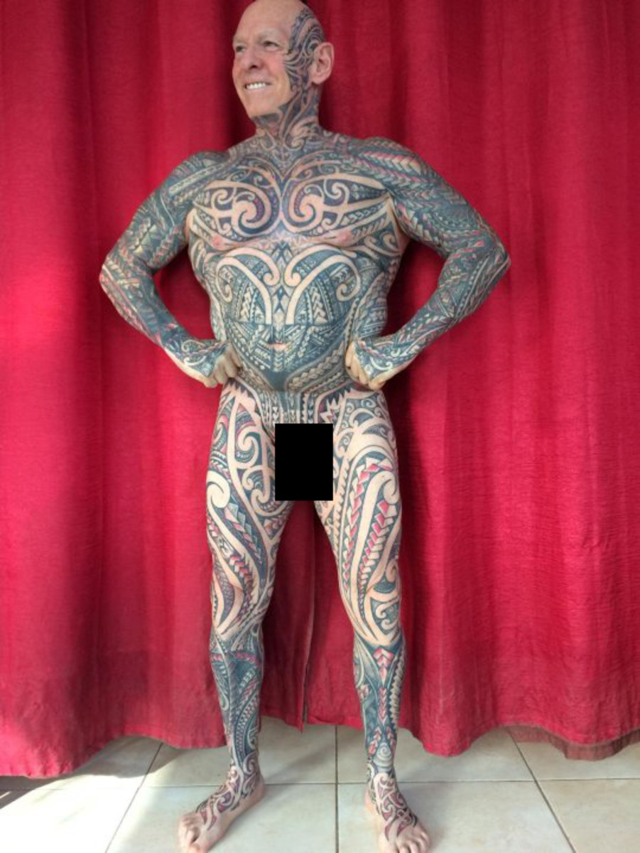 Bodybuilder tattoos full body, tattooed bodybuilders, bodybuilder tattoos πέος, rolling pin tattoo, πέος τατουάζ, τατουάζ με καβάλο, Ray Houghton, μετατροπή τατουάζ, μελάνι μαγιά, ολόσωμες φόρμες, τατουάζ στολές σώματος