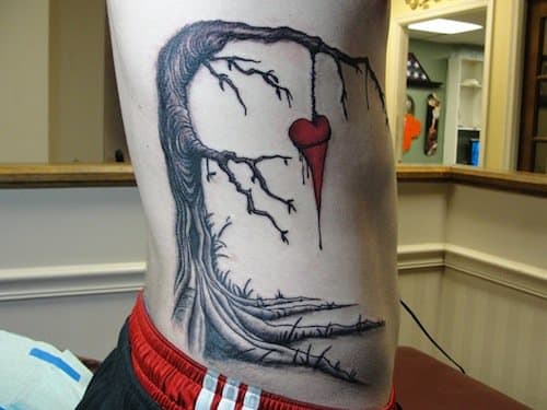 Κρατήστε αυτό το τατουάζ στην αγάπη και το θάνατο. Απάντηση: Το μεταχειρισμένο