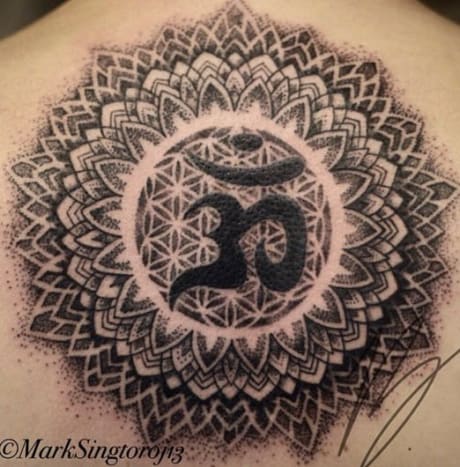 Chakra tatoveringsdesign af Mark Singtoro