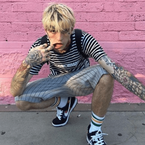 Φωτογραφία μέσω @lilpeep