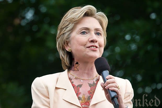 Hillary Rodham Clinton On oikeudenmukaista, että hän omistaa rintansa aviomies Bill Clintonille. Vaikka hän taisteli ravistellakseen perinteisiä rooleja, hän näyttää varmasti ihanalta amerikkalaisissa perinteisissä tatuoinneissa. P.S. Hänellä on posti.