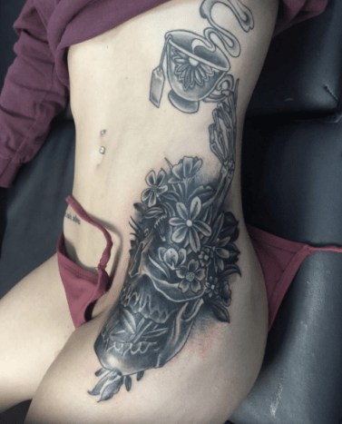 sivuosa tatuointi