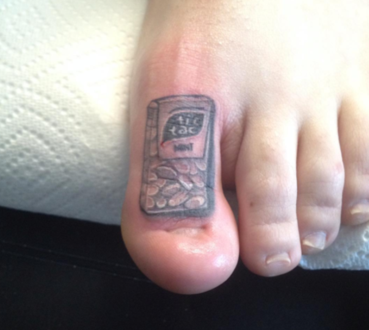 tic-tac-tatuointi-on-toe