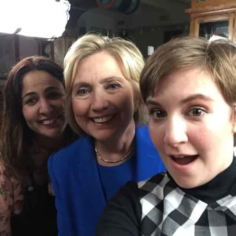 Jenni Konner, Hillary Clinton ja Lena Dunham.