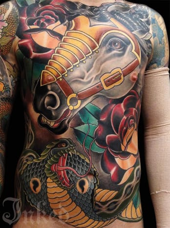 Rose Hardy on erinomainen tatuoimaan hulluja, suuren mittakaavan kappaleita, kuten tämä.