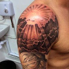 Sun Tattoo - TOP 100 - Rangeret - Blændende Lækker Tat Art