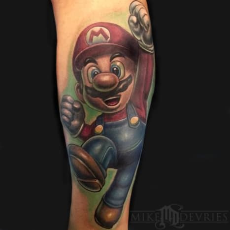 Είναι ένα εγώ, Μάριο! Τατουάζ από τον Mike DeVries